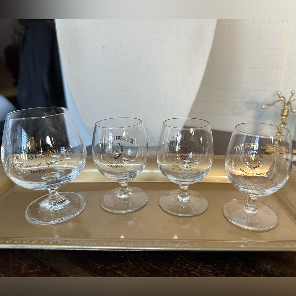 Courvoisier brandy cognac snifter glasses